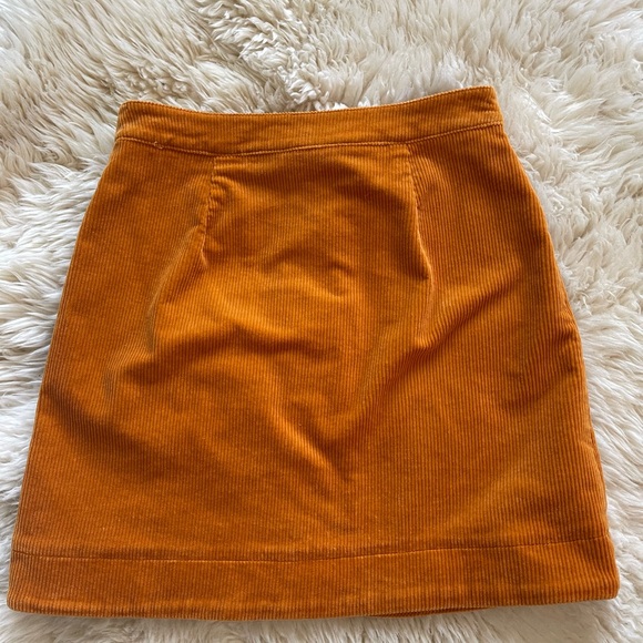 Loft Corduroy miniskirt Orange with gold Buttons - Picture 2 of 3